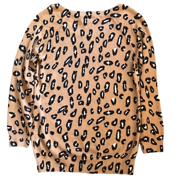 Banana Republic Light Pullover - Picture 2 of 3